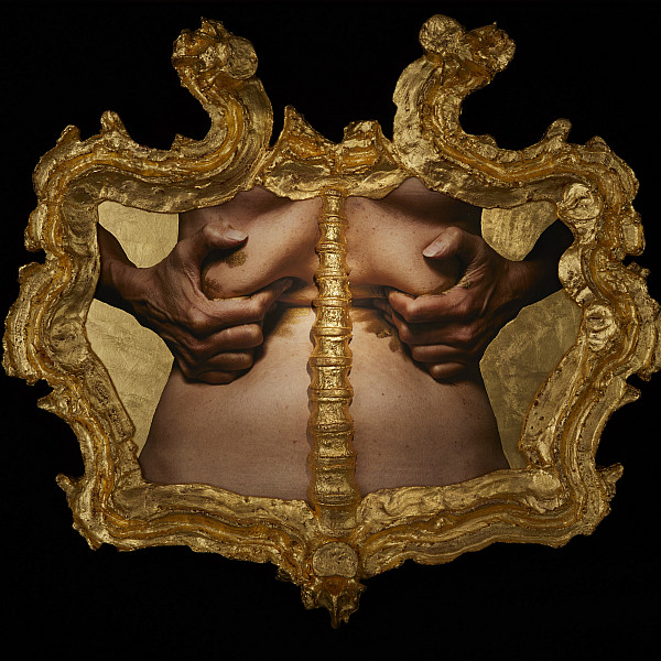 Janine Antoni I open the gates, 2019 Mixed media gilded with 24 karat gold leaf 23 x 25 7/8 x 2 1/4 inches (58.42 x 65.72 x 5.72 cm) Commissioned by The Green-Wood Cemetery in Brooklyn, NY. © Janine Antoni; Courtesy of the artist, Luhring Augustine, New York, and Anthony Meier Fine Arts, San Francisco Photo: Christopher Burke