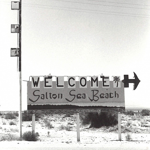 Welcome sign - Salton Sea Beach